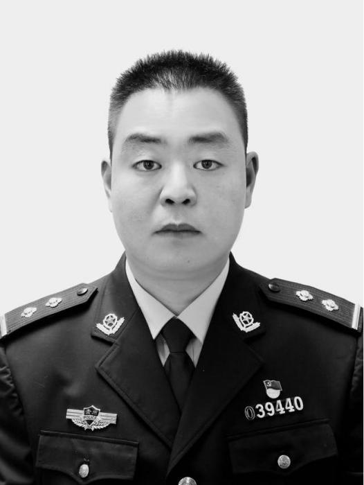 劉康(貴州省赫章縣公安局鐵匠派出所原二級警司) 劉康(貴州省赫章縣公安局鐵匠派出所原二級警司)