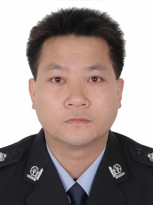 范永生(惠州市公安局機場分局機場派出所原副所長,二級警督) 范永生(惠州市公安局機場分局機場派出所原副所長,二級警督)