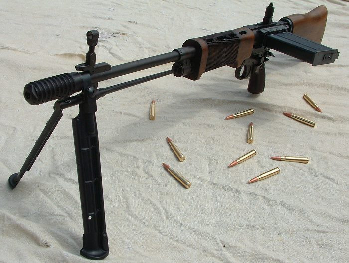 FG42-2式半自動步槍