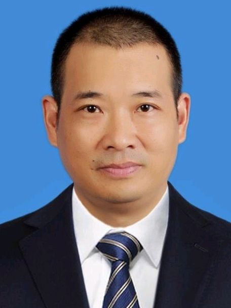 徐駿(浙江省金華市婺城區交通運輸局黨組成員、副局長) 徐駿(浙江省金華市婺城區交通運輸局黨組成員、副局長)