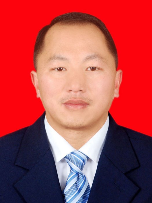 楊軍(貴州省台江縣退役軍人事務局黨組成員、副局長)