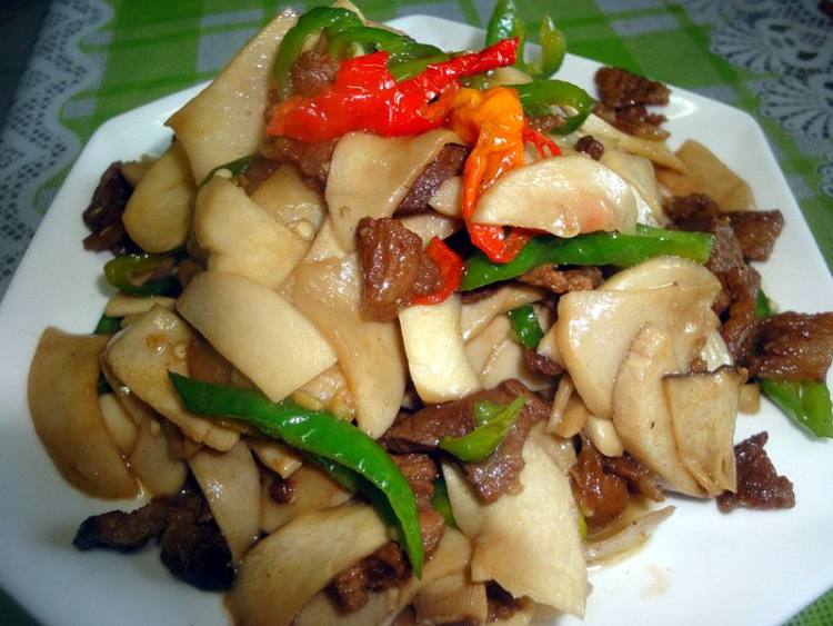 炒鹹肉鮮菇