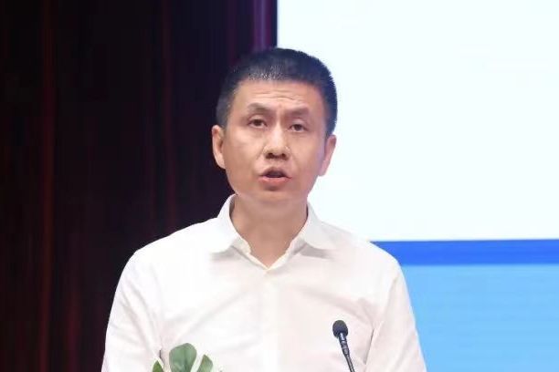 賴海燕(深圳市寶安中學(集團)海天學校校長) 賴海燕(深圳市寶安中學(集團)海天學校校長)