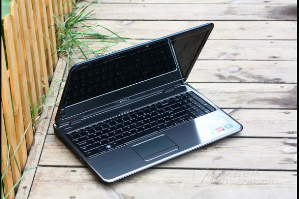 戴爾Inspiron 靈越 M501R 戴爾Inspiron 靈越 M501R