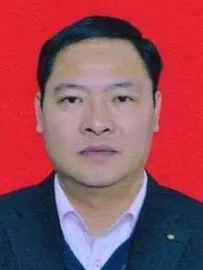 潘松(江西省撫州市黎川縣教育體育局黨委書記、局長) 潘松(江西省撫州市黎川縣教育體育局黨委書記、局長)