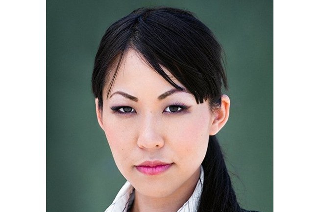 Emi Kamito Emi Kamito
