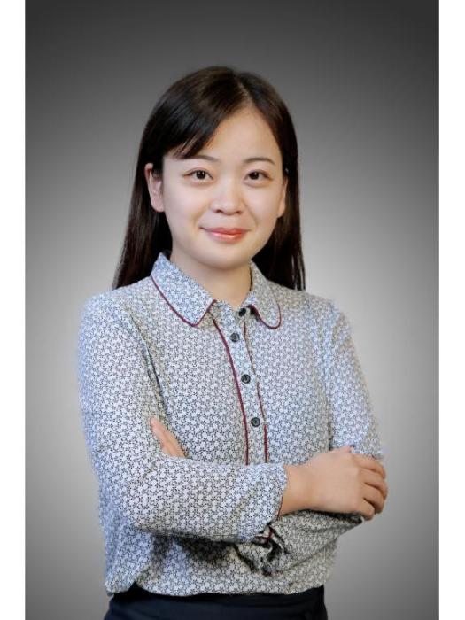 程瑤(西南財經大學教師)