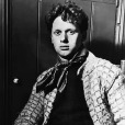 迪倫·托馬斯(Dylan Thomas) 迪倫·托馬斯(Dylan Thomas)