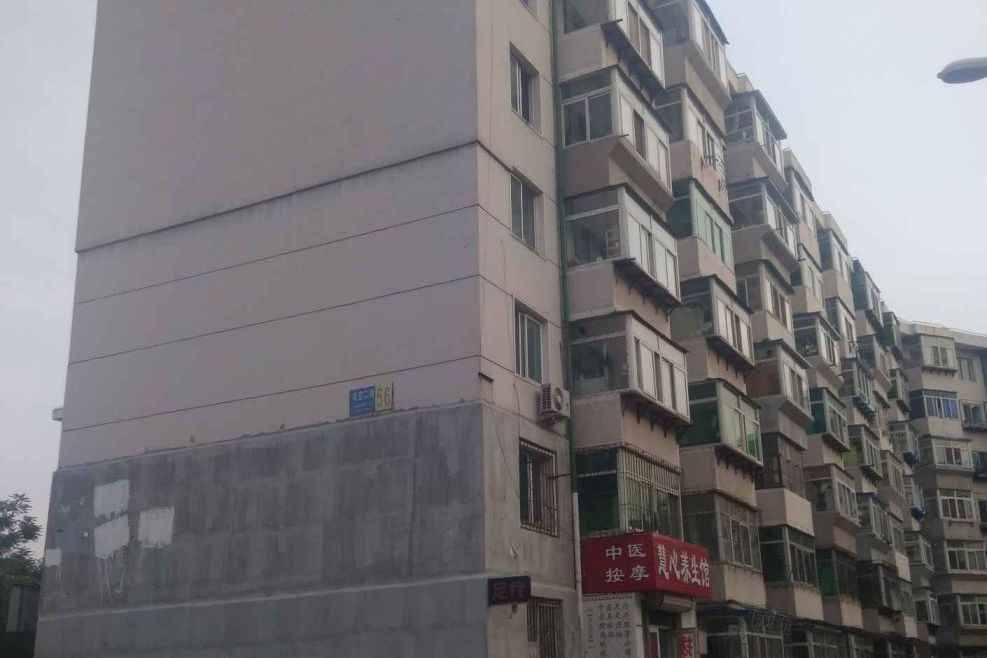 滑翔六小區 滑翔六小區