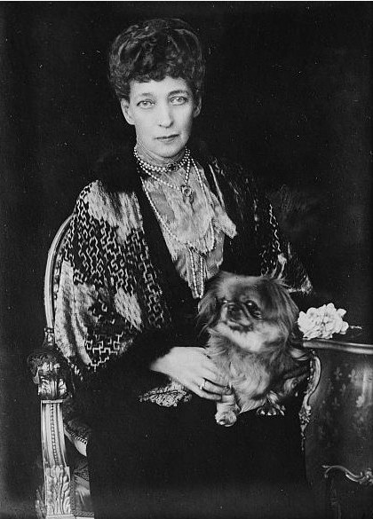 亞歷山德拉王后，1923年