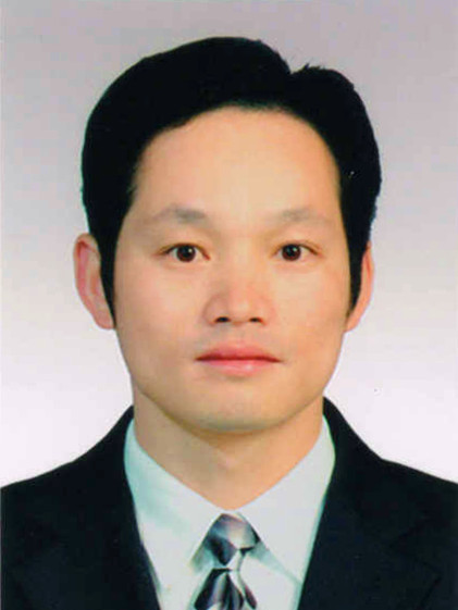 曾志新(龍巖學院教師) 曾志新(龍巖學院教師)