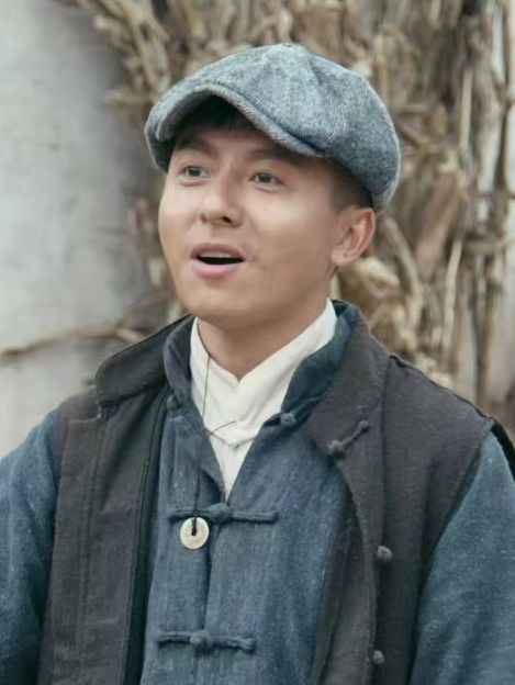 李威(《獵殺:生死突圍》中由劉林城飾演的角色) 李威(《獵殺:生死突圍》中由劉林城飾演的角色)