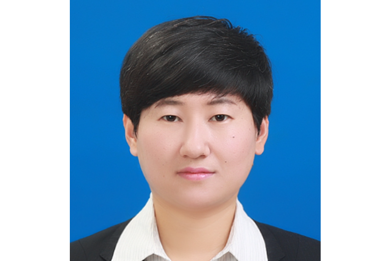 李佳佳(計算機科學與技術系黨支部書記兼系副主任) 李佳佳(計算機科學與技術系黨支部書記兼系副主任)