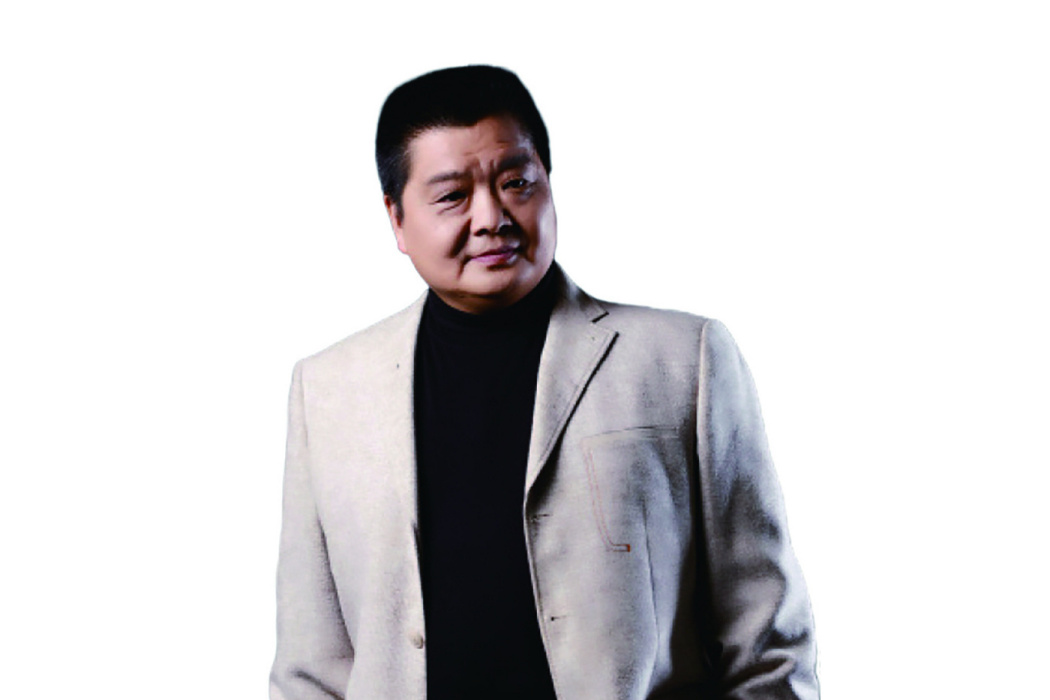 王文龍(一級演員,浙江演藝集團董事長,中國話劇協會副主席) 王文龍(一級演員,浙江演藝集團董事長,中國話劇協會副主席)