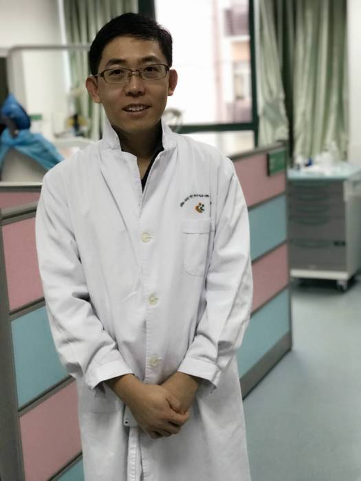 郝高峰(深圳市婦幼保健院副主任醫師) 郝高峰(深圳市婦幼保健院副主任醫師)