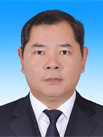 杜文鋒(廣東省湛江市湛江奮勇高新技術產業開發區黨委委員、公安分局局長) 杜文鋒(廣東省湛江市湛江奮勇高新技術產業開發區黨委委員、公安分局局長)