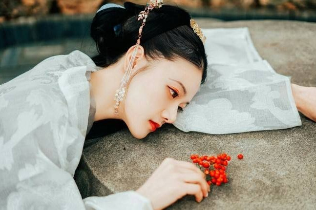 女主又瘋了 女主又瘋了