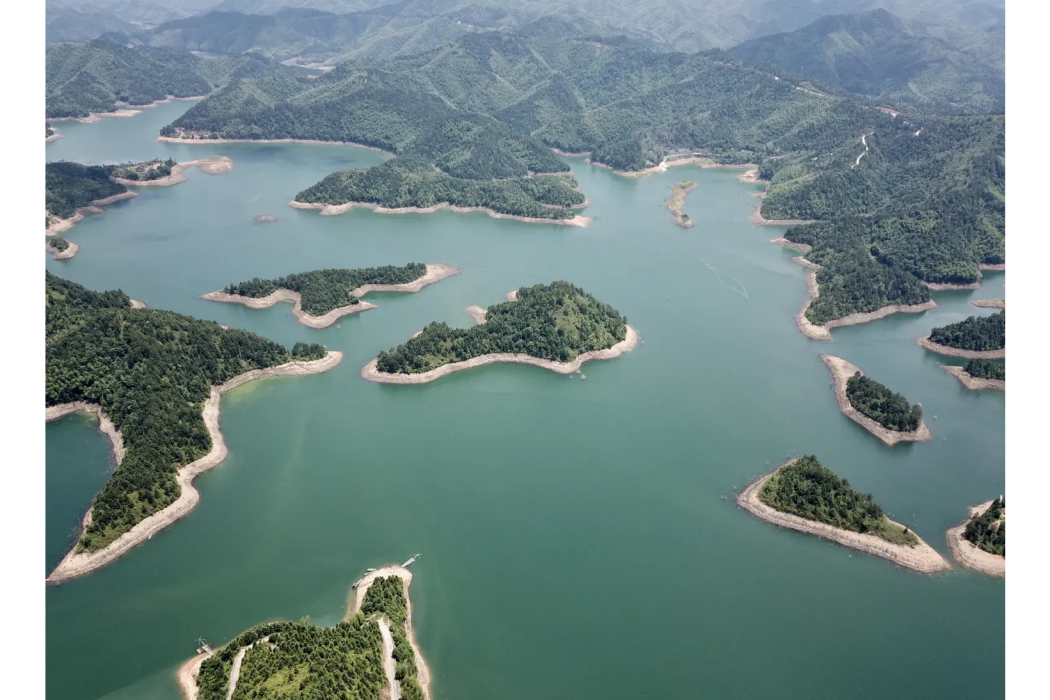 東陽湖