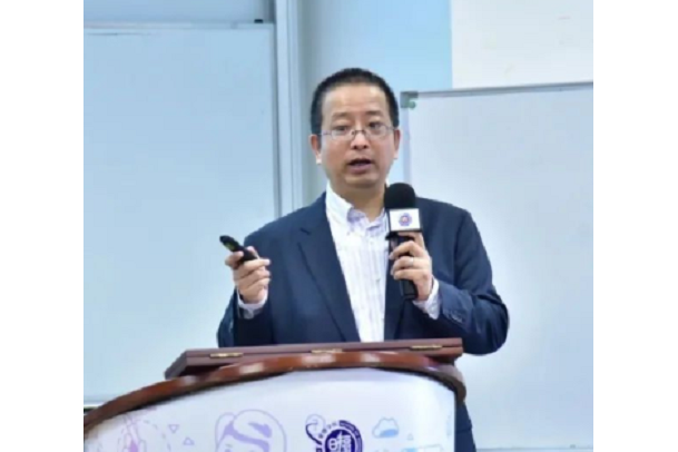 劉維(天合光能股份有限公司獨立董事,國浩律師事務所執行合伙人) 劉維(天合光能股份有限公司獨立董事,國浩律師事務所執行合伙人)