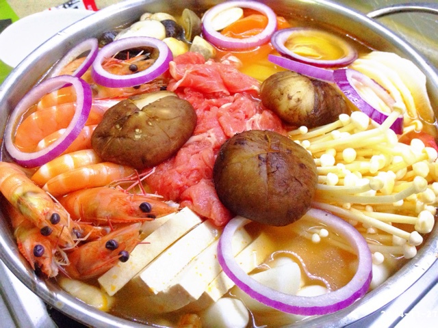 韓式海陸泡菜部隊鍋