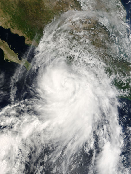 強颶風萊恩衛星雲圖