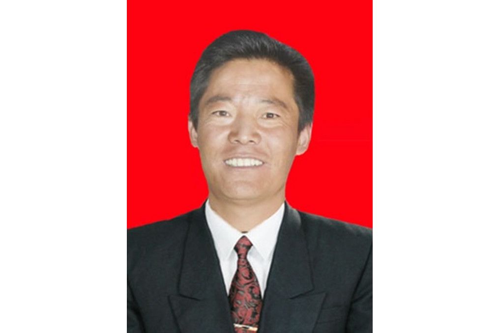 旦增歐珠(崗嘎鎮殘障人士民族手工業合作社董事長) 旦增歐珠(崗嘎鎮殘障人士民族手工業合作社董事長)
