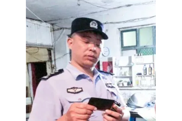趙劍波(山東省濟南市公安局槐蔭區分局段店北路派出所一級警長) 趙劍波(山東省濟南市公安局槐蔭區分局段店北路派出所一級警長)