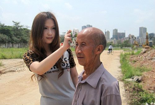 擦汗妹妹 擦汗妹妹
