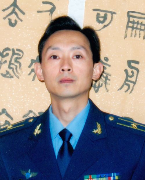 覃業文 覃業文