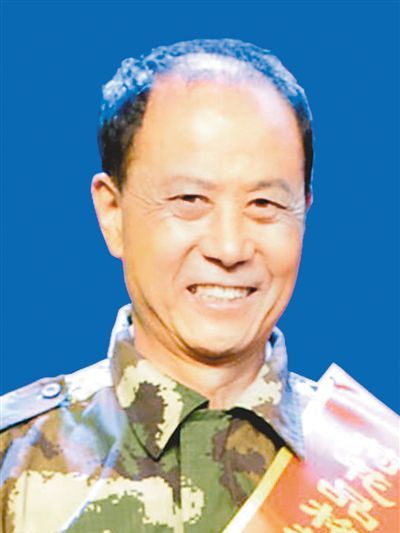 王新法(湖南省常德市助人為樂道德模範) 王新法(湖南省常德市助人為樂道德模範)