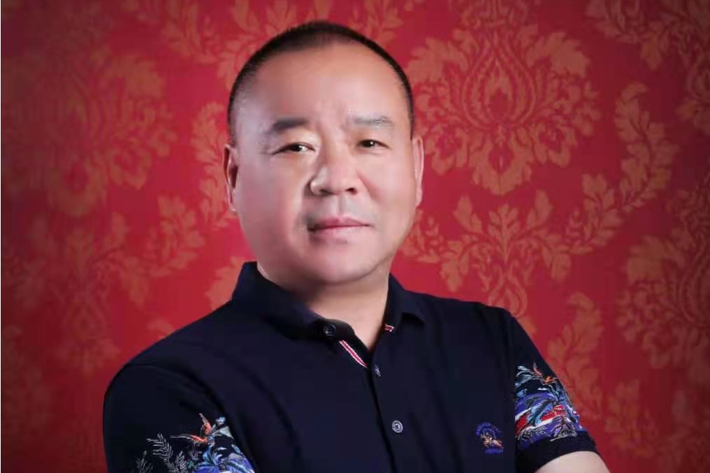 劉忠(著名雕塑家) 劉忠(著名雕塑家)