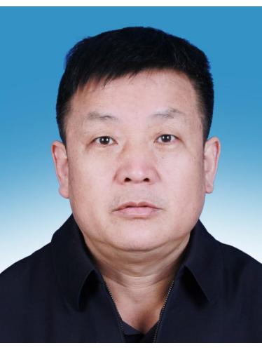 代偉成