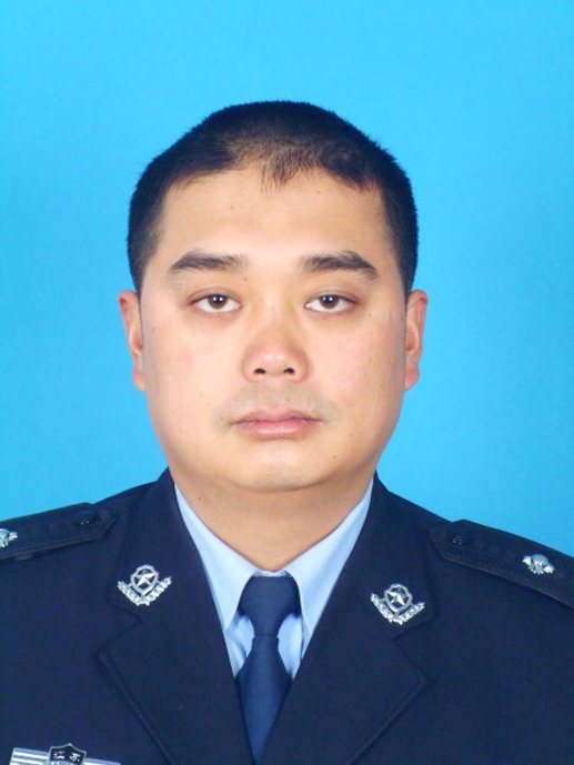 丁國平(張家港因公犧牲交警) 丁國平(張家港因公犧牲交警)