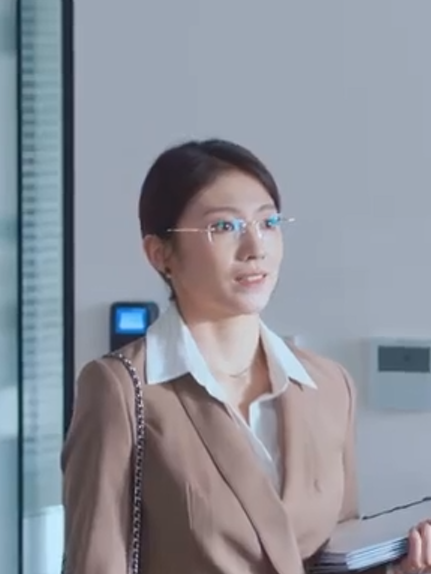 李倩(都市勵志劇《我叫趙甲第第二季》中的角色) 李倩(都市勵志劇《我叫趙甲第第二季》中的角色)