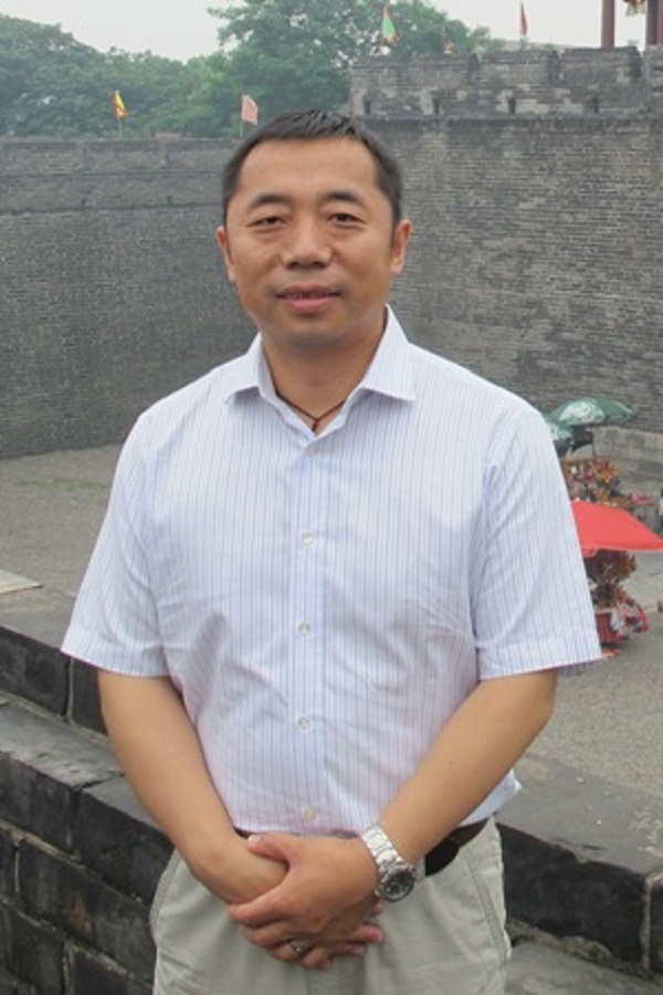 王成虎(中國地震局研究員)