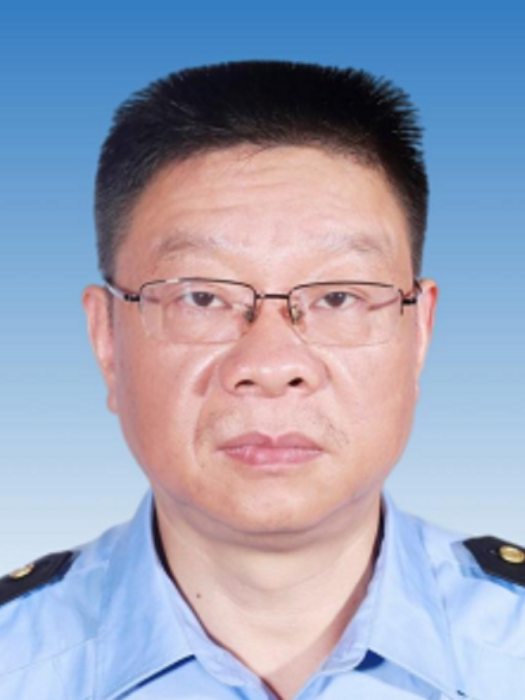 曹亞軍(湖南省岳陽市湘陰縣市場監督管理局黨組成員、副局長) 曹亞軍(湖南省岳陽市湘陰縣市場監督管理局黨組成員、副局長)
