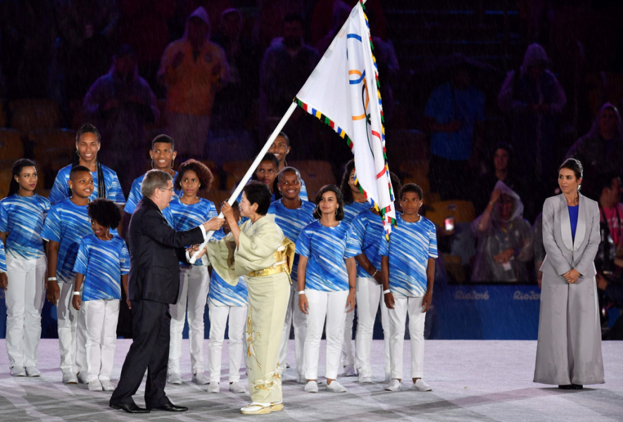 奧運會旗交接給東京市長小池百合子