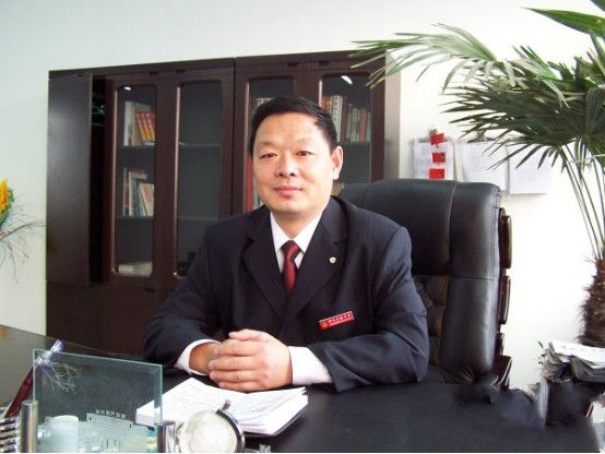 李志猛(聊城市嘉明開發區第一實驗國小校長) 李志猛(聊城市嘉明開發區第一實驗國小校長)