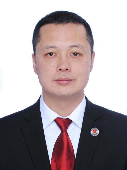 劉學棟(浙江省海寧市司法局黨委委員、副局長、局新聞發言人) 劉學棟(浙江省海寧市司法局黨委委員、副局長、局新聞發言人)