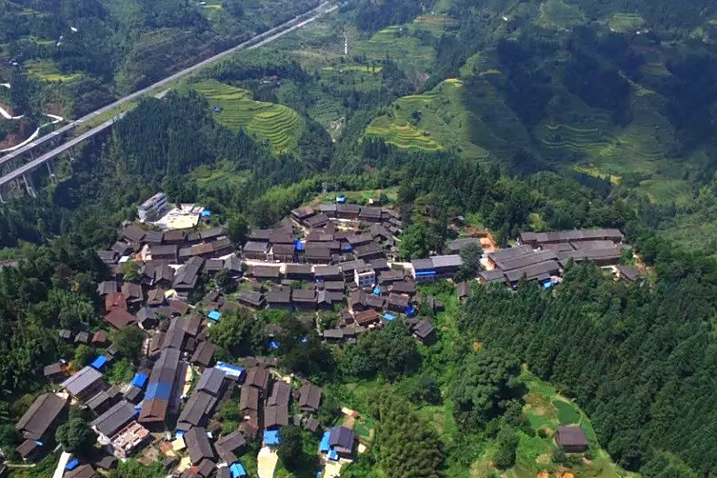高堯村(貴州省黔南州三都縣都江鎮下轄村) 高堯村(貴州省黔南州三都縣都江鎮下轄村)