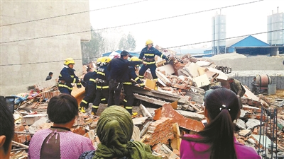 河南舞陽在建民房坍塌事故