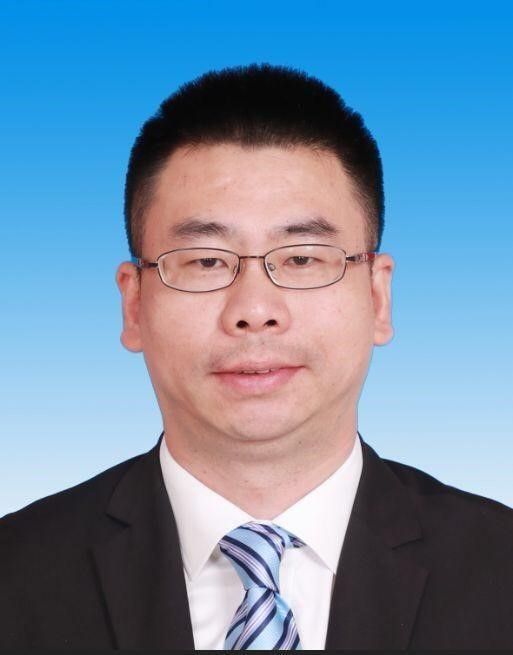 陳大傑(寧波市江北區政府副區長、公安江北分局局長) 陳大傑(寧波市江北區政府副區長、公安江北分局局長)
