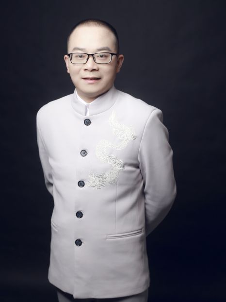 周嘉毅 周嘉毅