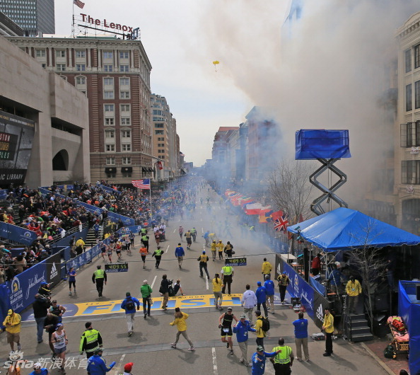 波士頓爆炸