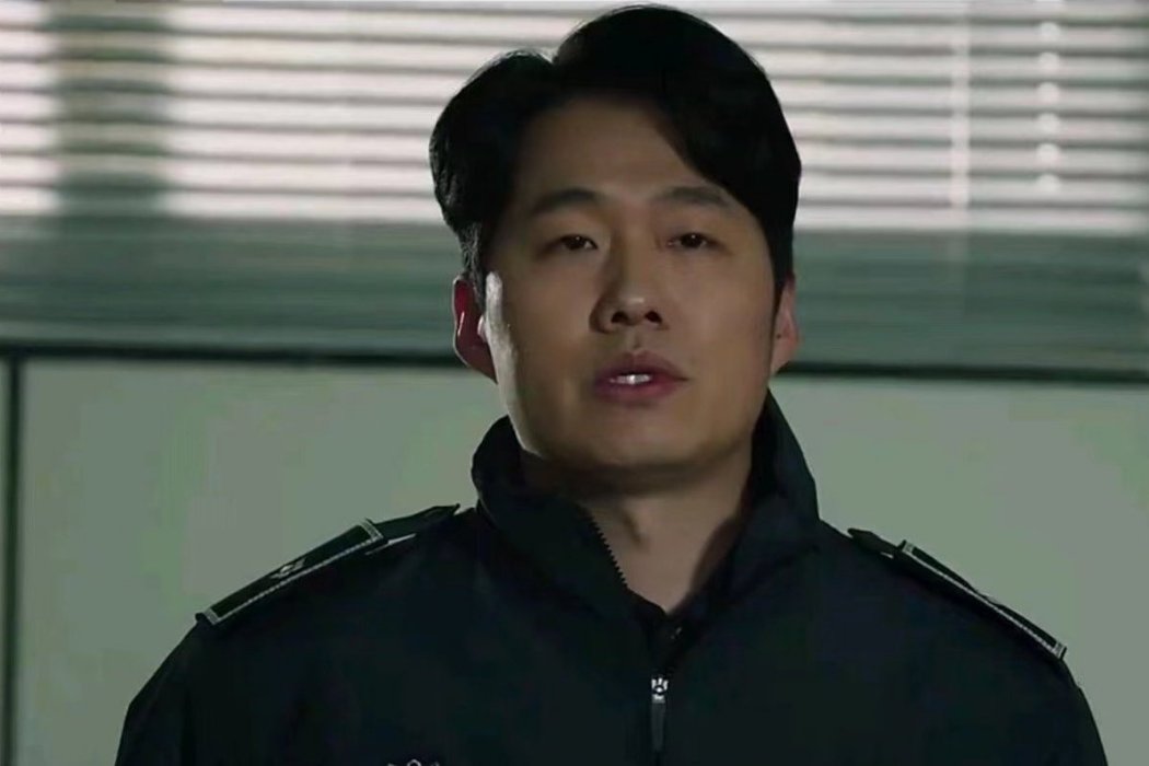 朴哲民(電視劇《國民死刑投票》中的角色,由車來亨飾演) 朴哲民(電視劇《國民死刑投票》中的角色,由車來亨飾演)
