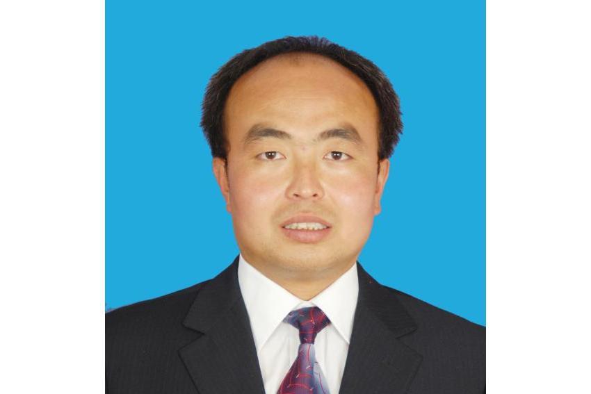 艾強(榆林學院體育學院副教授) 艾強(榆林學院體育學院副教授)