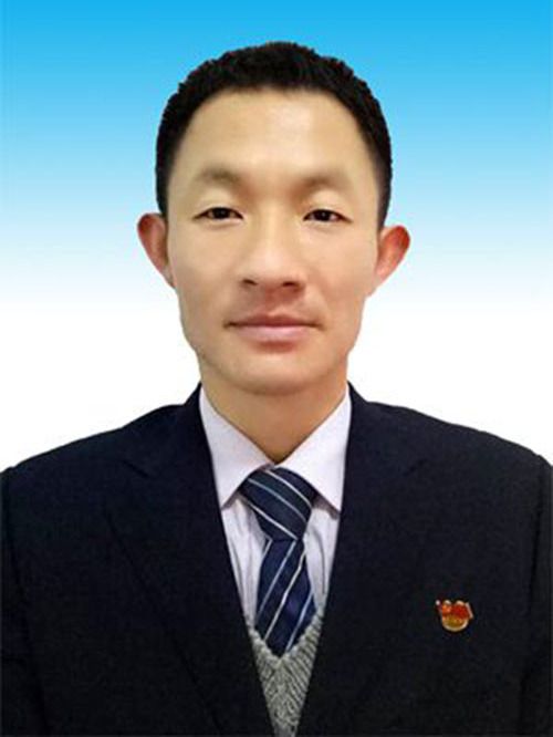 和志軍(雲南省迪慶州香格里拉市紀委常委、市紀委辦公室主任、市監察委辦公室主任)
