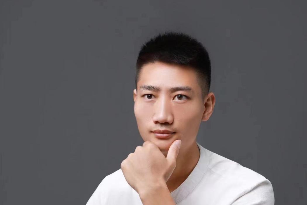 何鑫(演員) 何鑫(演員)
