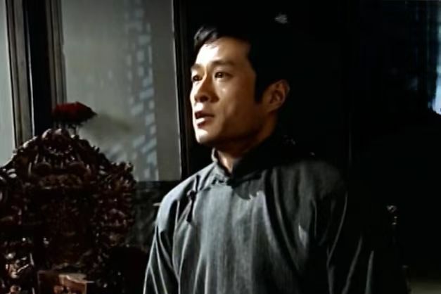 林德軒(民國抗戰劇《夢回青河》中的角色) 林德軒(民國抗戰劇《夢回青河》中的角色)