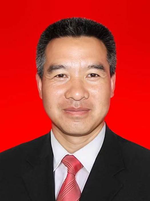 龍勇(重慶市秀山土家族苗族自治縣生態環境局黨組成員、副局長) 龍勇(重慶市秀山土家族苗族自治縣生態環境局黨組成員、副局長)